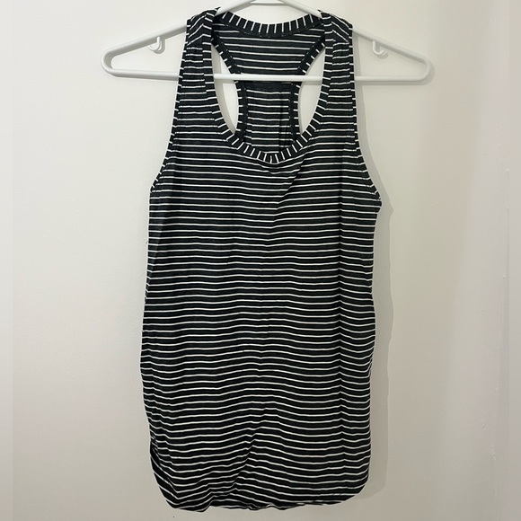 Lululemon Tank - Picture 1 of 3